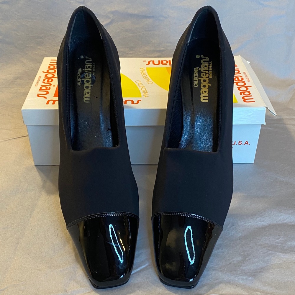 Magdesians Women's Black Stretch Mic Patent‎ Cap Toe Block Heel Pumps NIB 12 SS